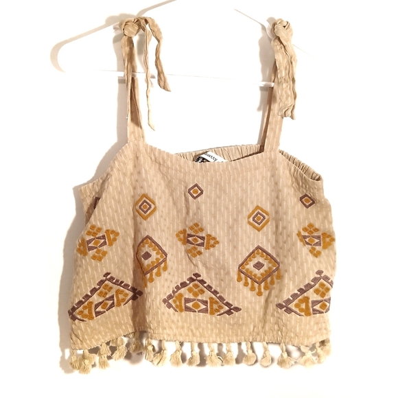 Rusttydustty Tops - RUSTTYDUSTTY Southwestern Embroidered Tassel Crop Cami Top S